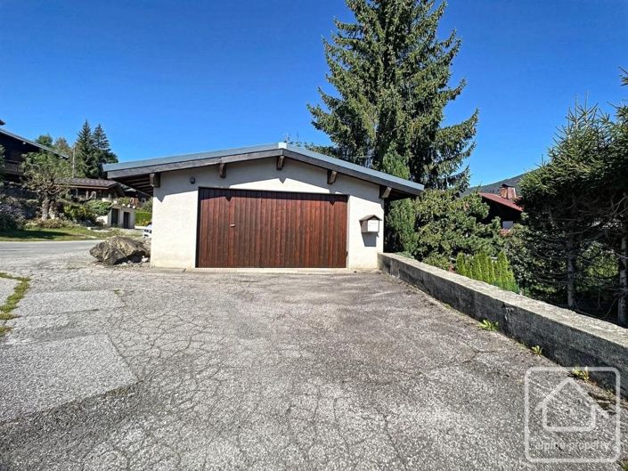 Image No.25-5 Bed Property for sale