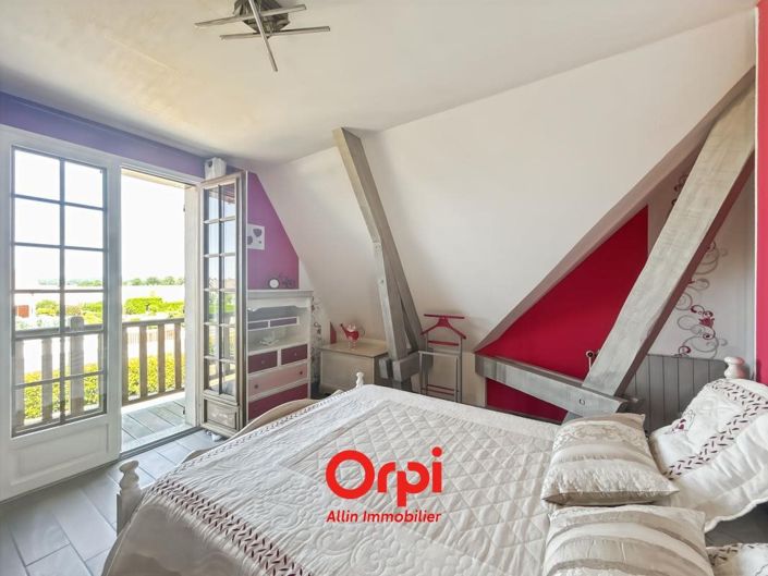 Image No.19-4 Bed House for sale