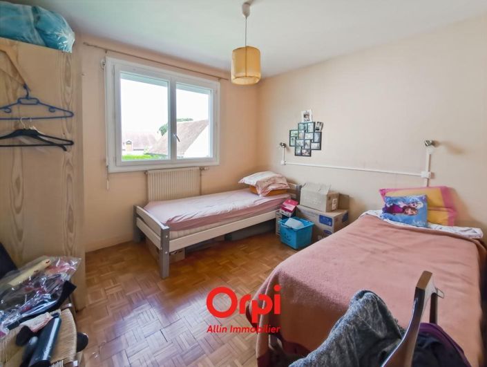 Image No.5-3 Bed House for sale