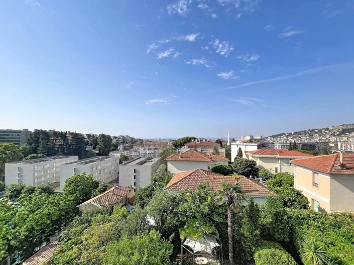 Image No.12-3 Bed Apartment for sale