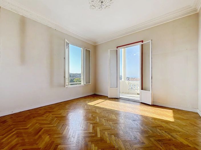 Image No.5-3 Bed Apartment for sale