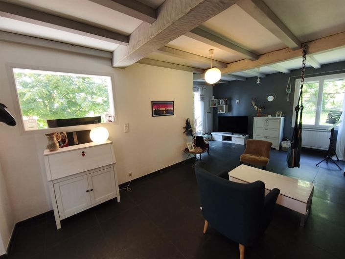 Image No.10-3 Bed House for sale