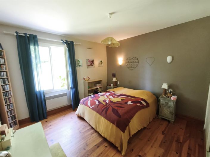 Image No.14-3 Bed House for sale