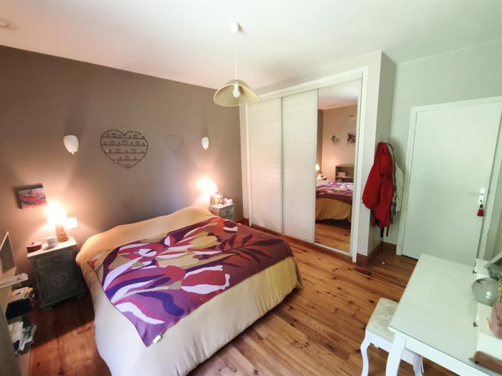 Image No.15-3 Bed House for sale