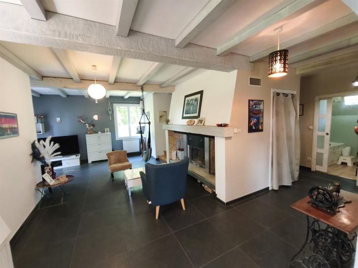 Image No.8-3 Bed House for sale