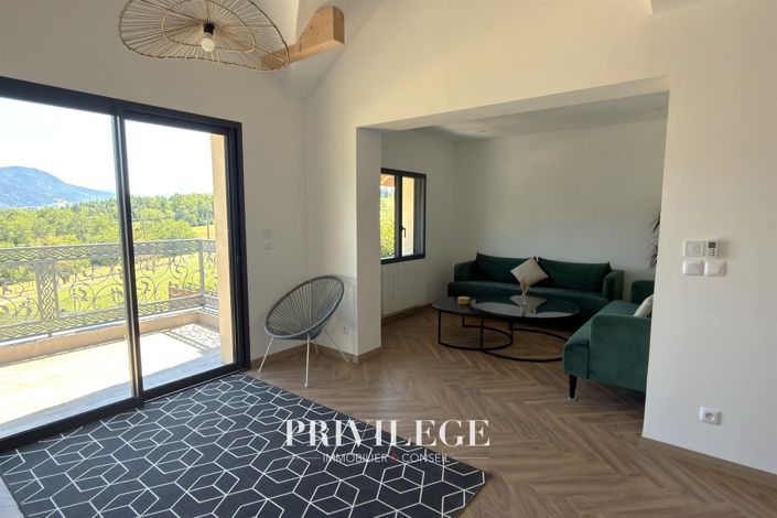 Image No.13-5 Bed House for sale