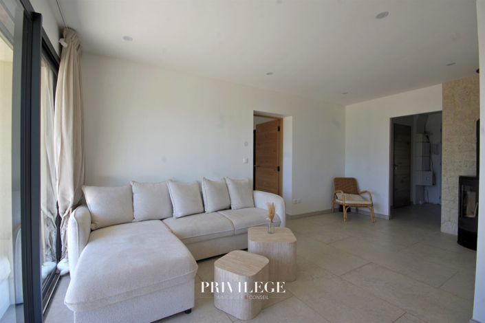 Image No.5-5 Bed House for sale
