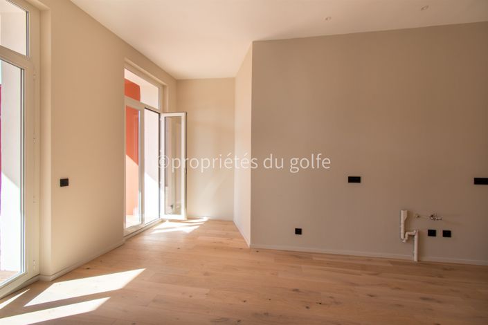 Image No.15-2 Bed Apartment for sale