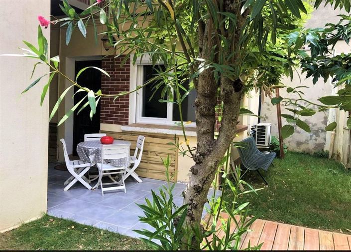 Image No.2-6 Bed House for sale