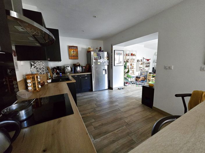 Image No.5-6 Bed House for sale
