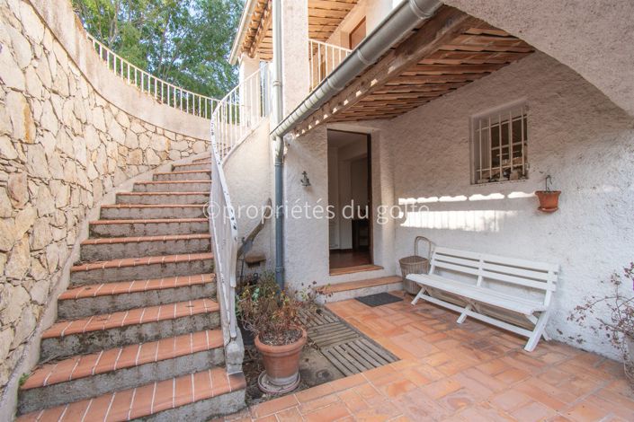Image No.20-4 Bed House for sale