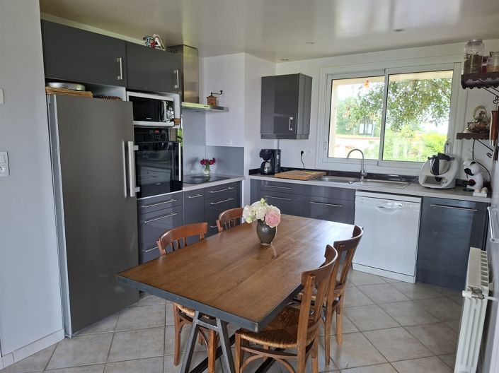 Image No.13-4 Bed House for sale