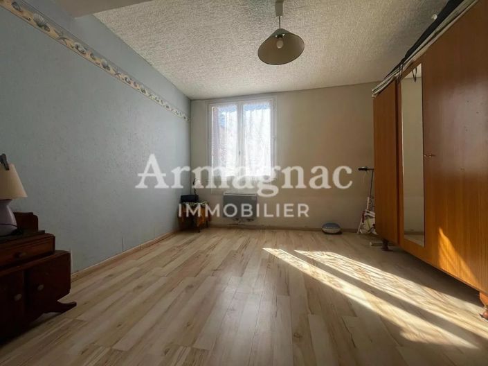 Image No.7-3 Bed House for sale