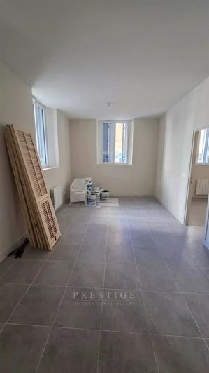Image No.5-Maisons neuves de 1 chambre à vendre à Nice