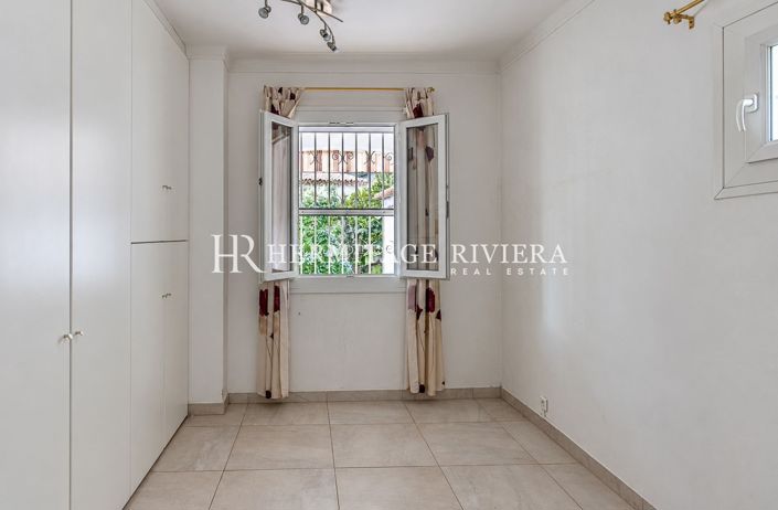 Image No.14-3 Bed House for sale