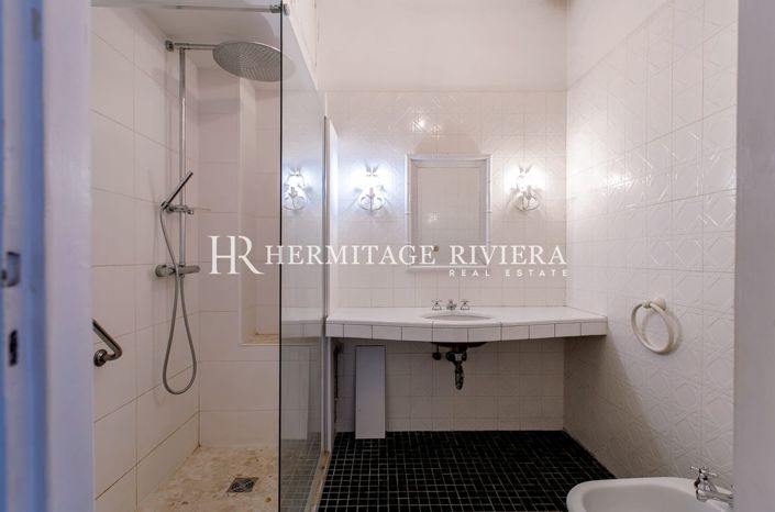 Image No.18-4 Bed Apartment for sale