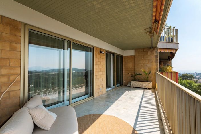 Image No.13-3 Bed Apartment for sale