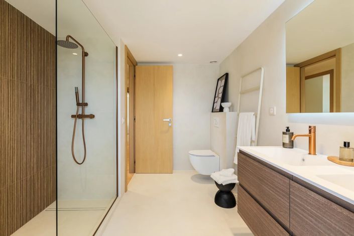 Image No.9-3 Bed Apartment for sale