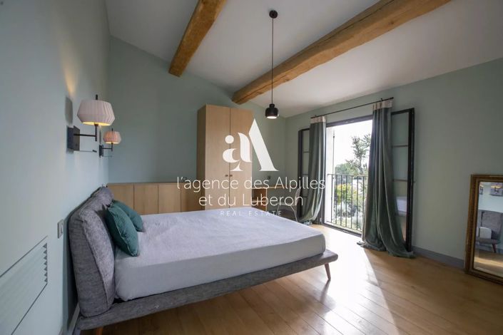 Image No.26-6 Bed House for sale