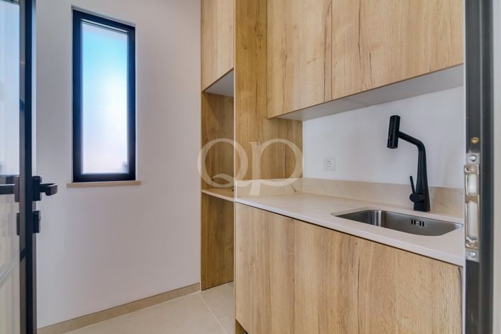 Image No.33-3 Bed House for sale