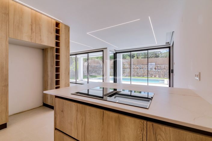Image No.5-3 Bed House for sale
