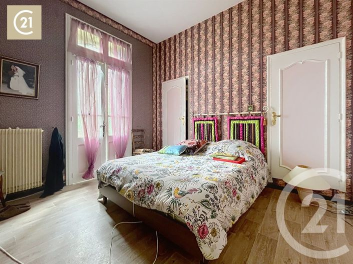 Image No.11-6 Bed House for sale