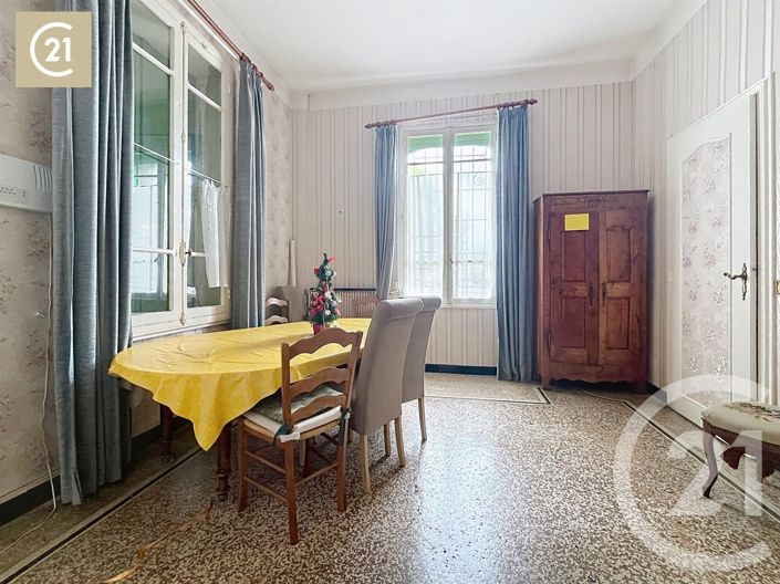 Image No.4-6 Bed House for sale