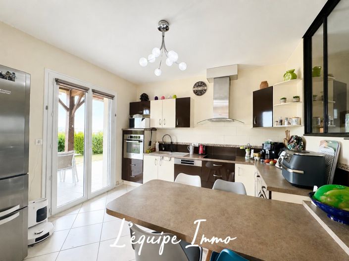 Image No.5-4 Bed House for sale
