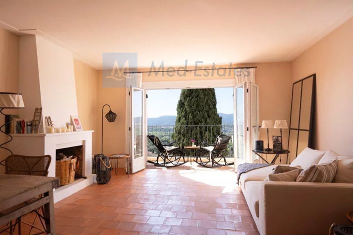 Image No.5-Maison de 2 chambres à vendre à Grimaud