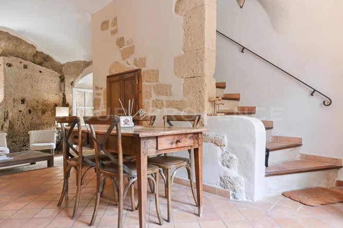 Image No.18-3 Bed House for sale