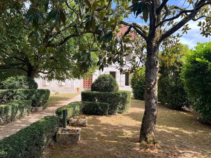 Image No.2-4 Bed House for sale