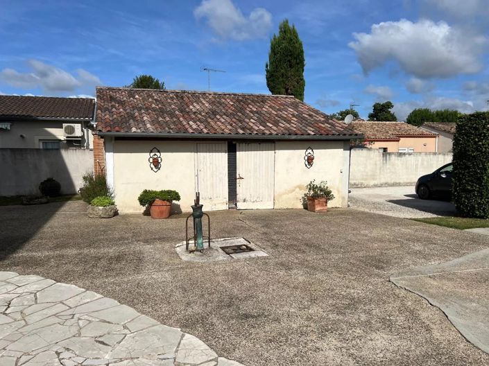Image No.26-4 Bed House for sale