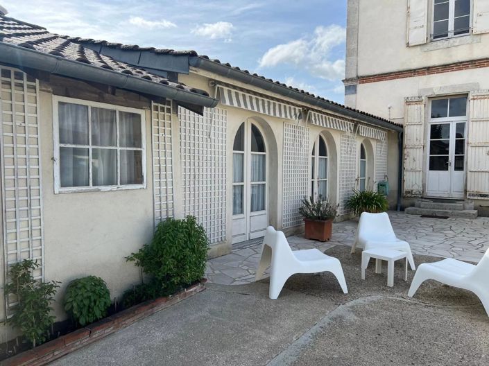 Image No.27-4 Bed House for sale