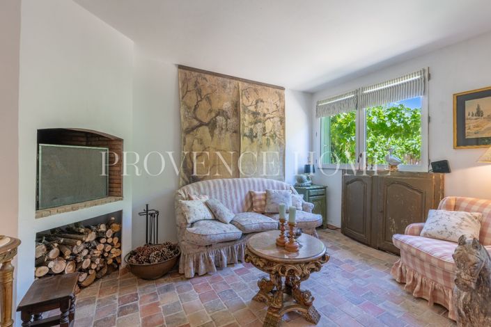 Image No.6-3 Bed House for sale
