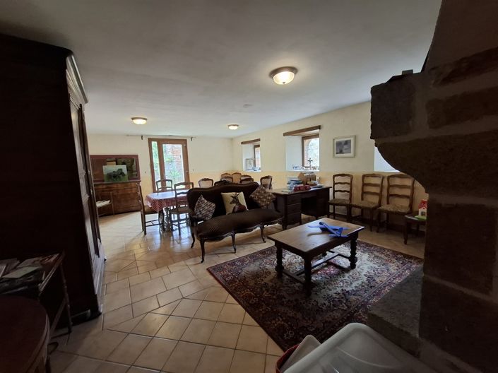 Image No.15-4 Bed House for sale