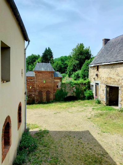 Image No.17-4 Bed House for sale