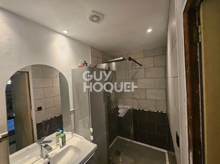 Image No.6-4 Bed House for sale
