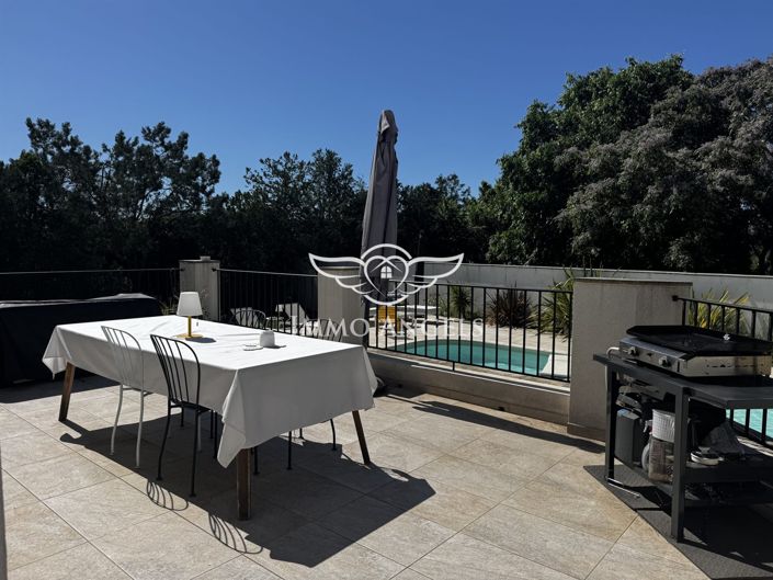Image No.5-5 Bed House for sale