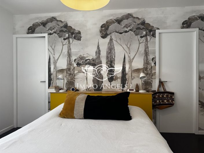 Image No.9-5 Bed House for sale