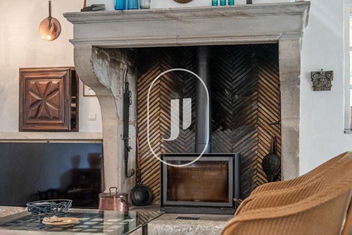 Image No.3-4 Bed House for sale