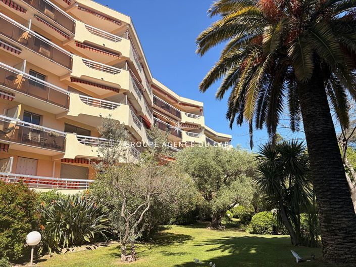 Image No.2-Appartement de 2 chambres à vendre à Saint-Raphael