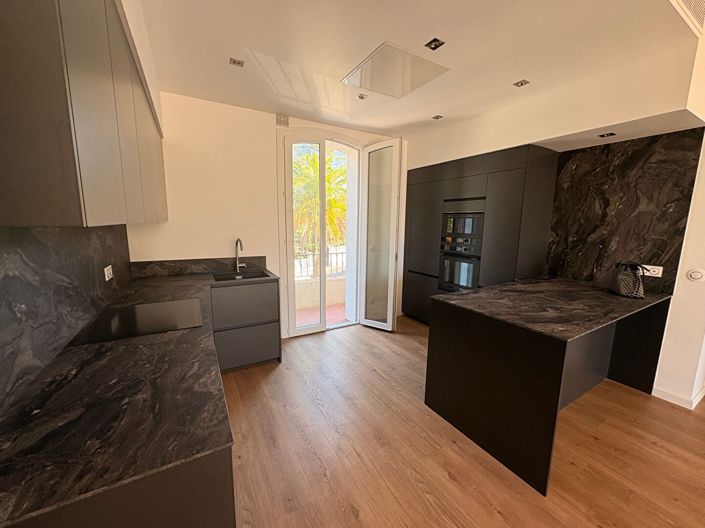 Image No.3-9 Bed House for sale