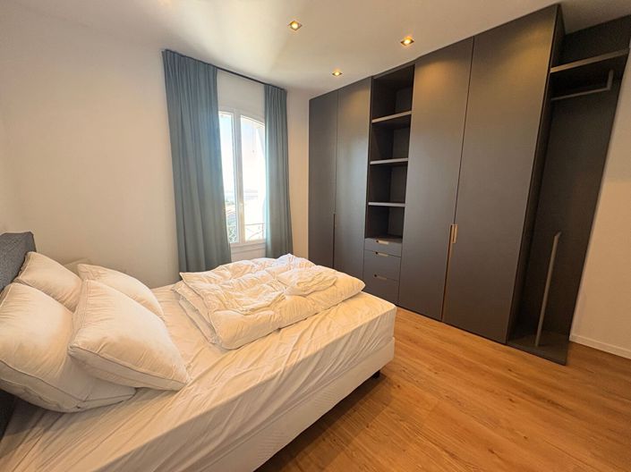 Image No.4-9 Bed House for sale