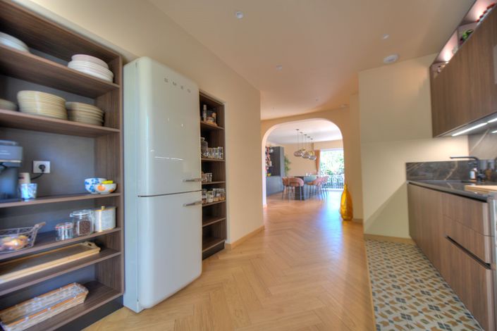 Image No.7-4 Bed House for sale