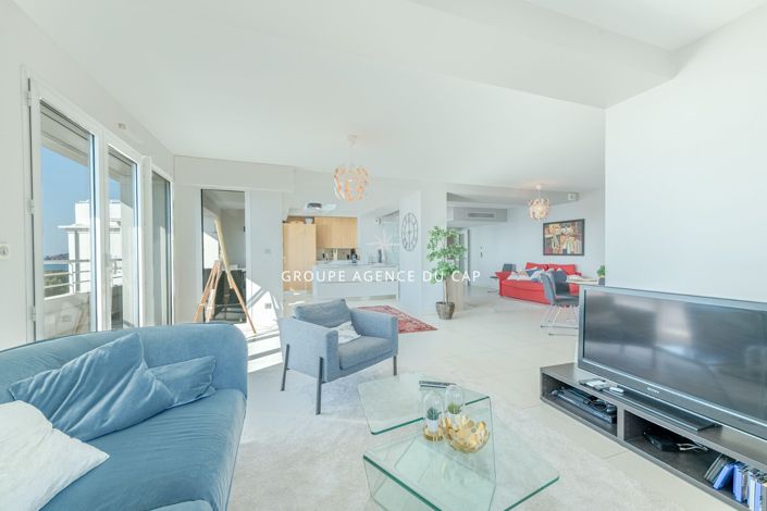 Image No.11-3 Bed Apartment for sale