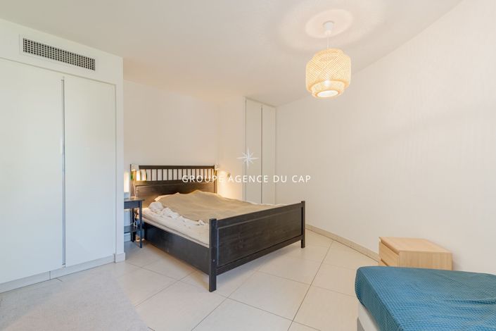 Image No.9-3 Bed Apartment for sale