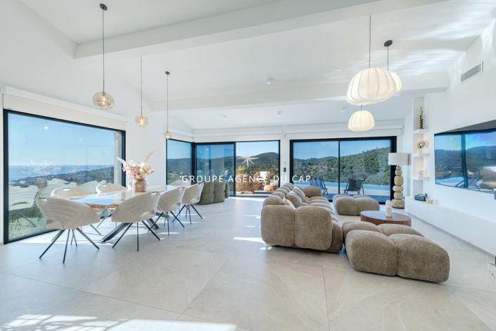 Image No.5-5 Bed House for sale