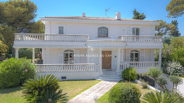 Image No.18-4 Bed House for sale
