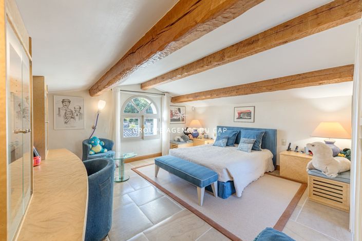 Image No.13-5 Bed House for sale