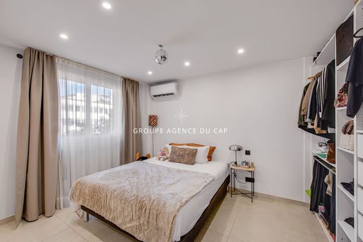 Image No.7-3 Bed Apartment for sale